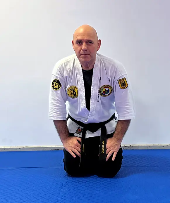 Porträt Denis Nobari
